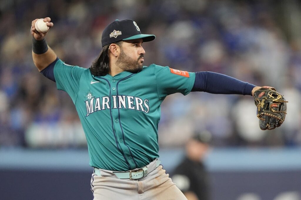 Reds officially add 3B Eugenio Suarez on one-year deal - Field Level Media  - Professional sports content solutions | FLM