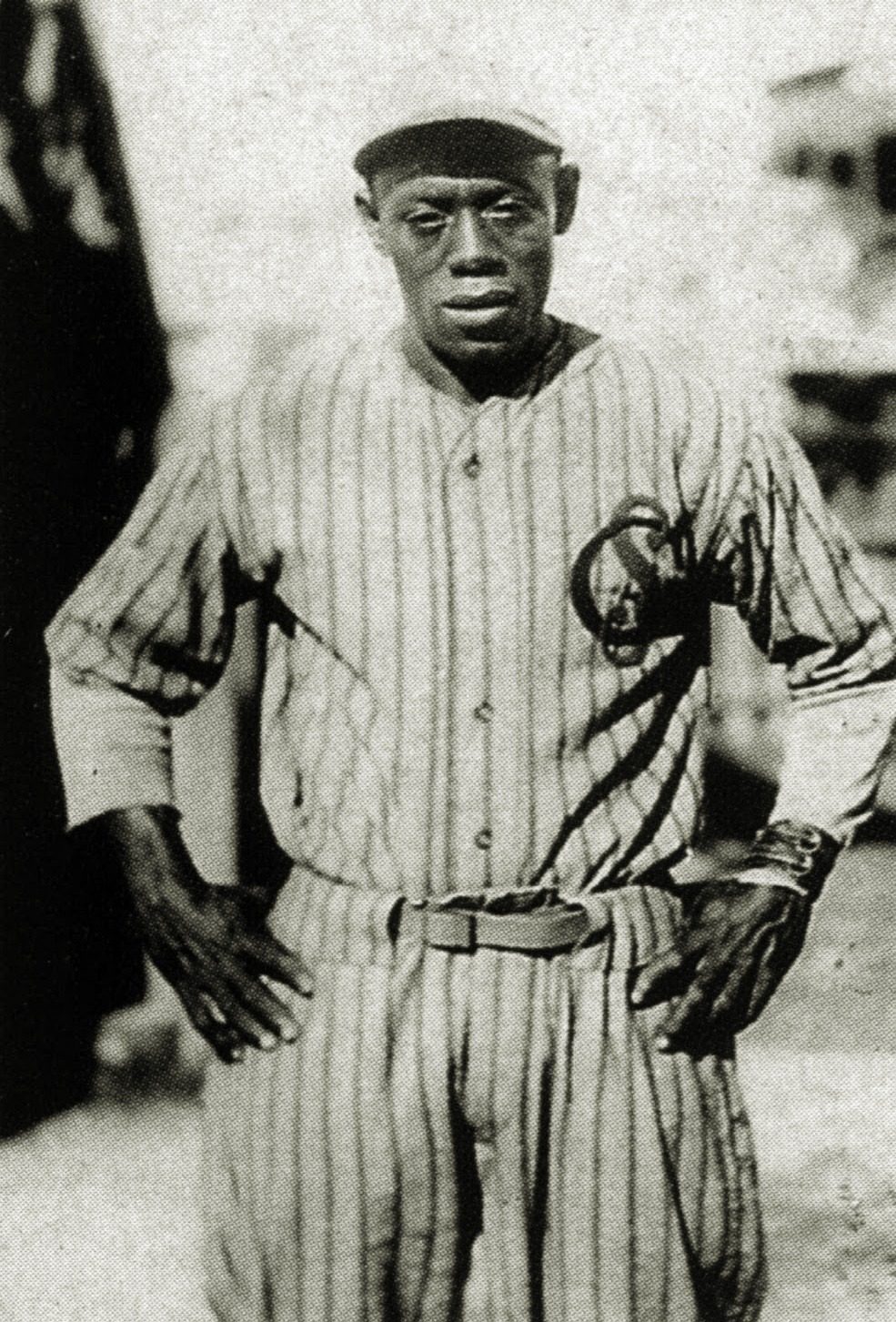Alejandro Oms – @negroleaguebaseballblog on Tumblr
